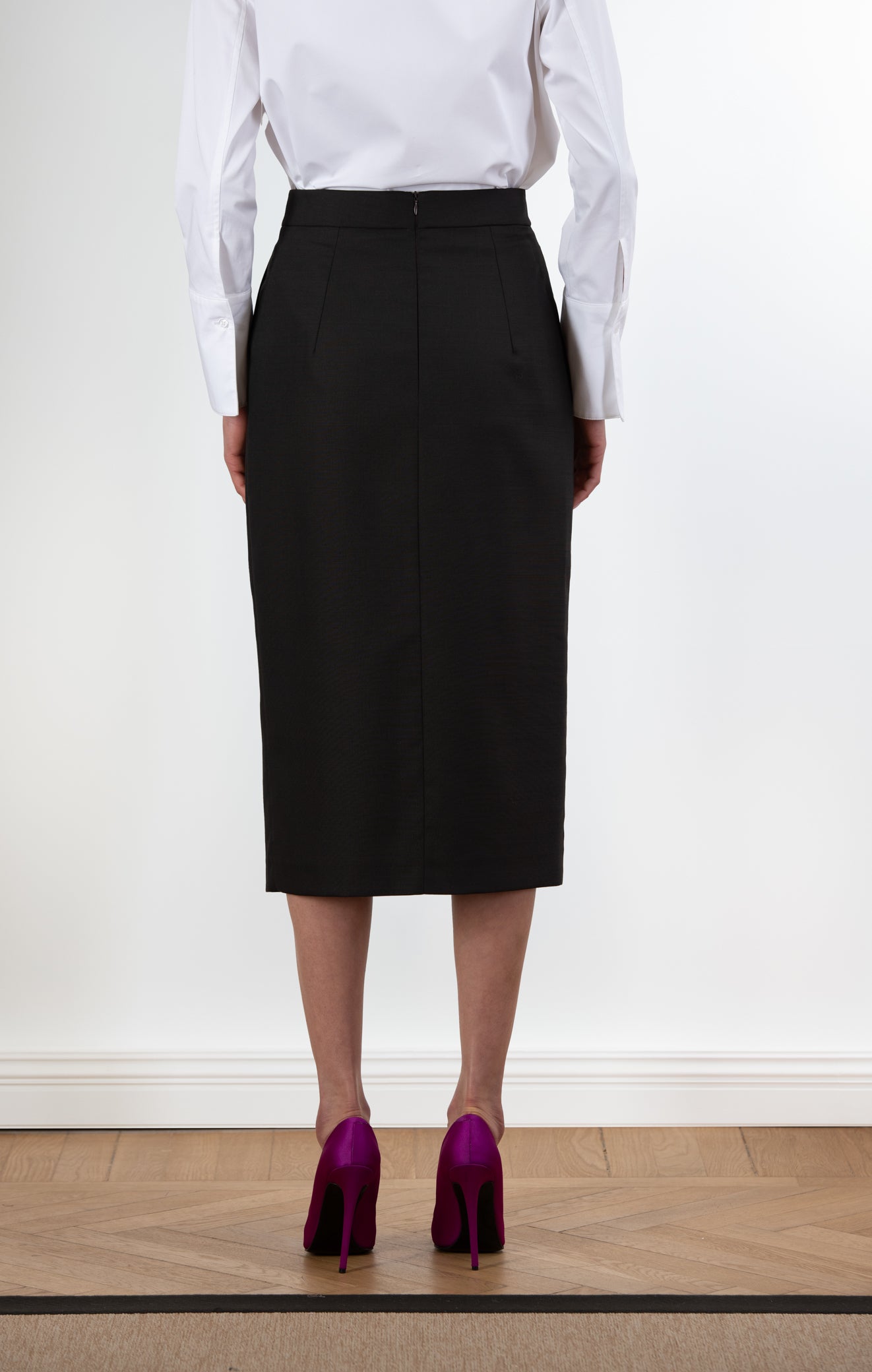 EMMA Tailored Midi Skirt