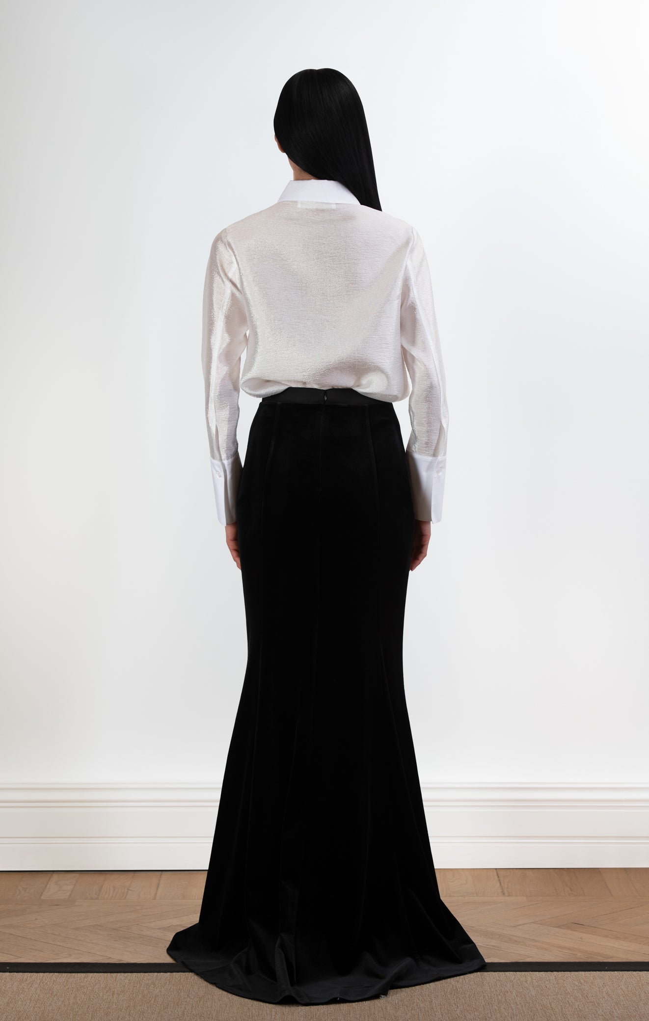EZEKI Velvet Maxi Skirt