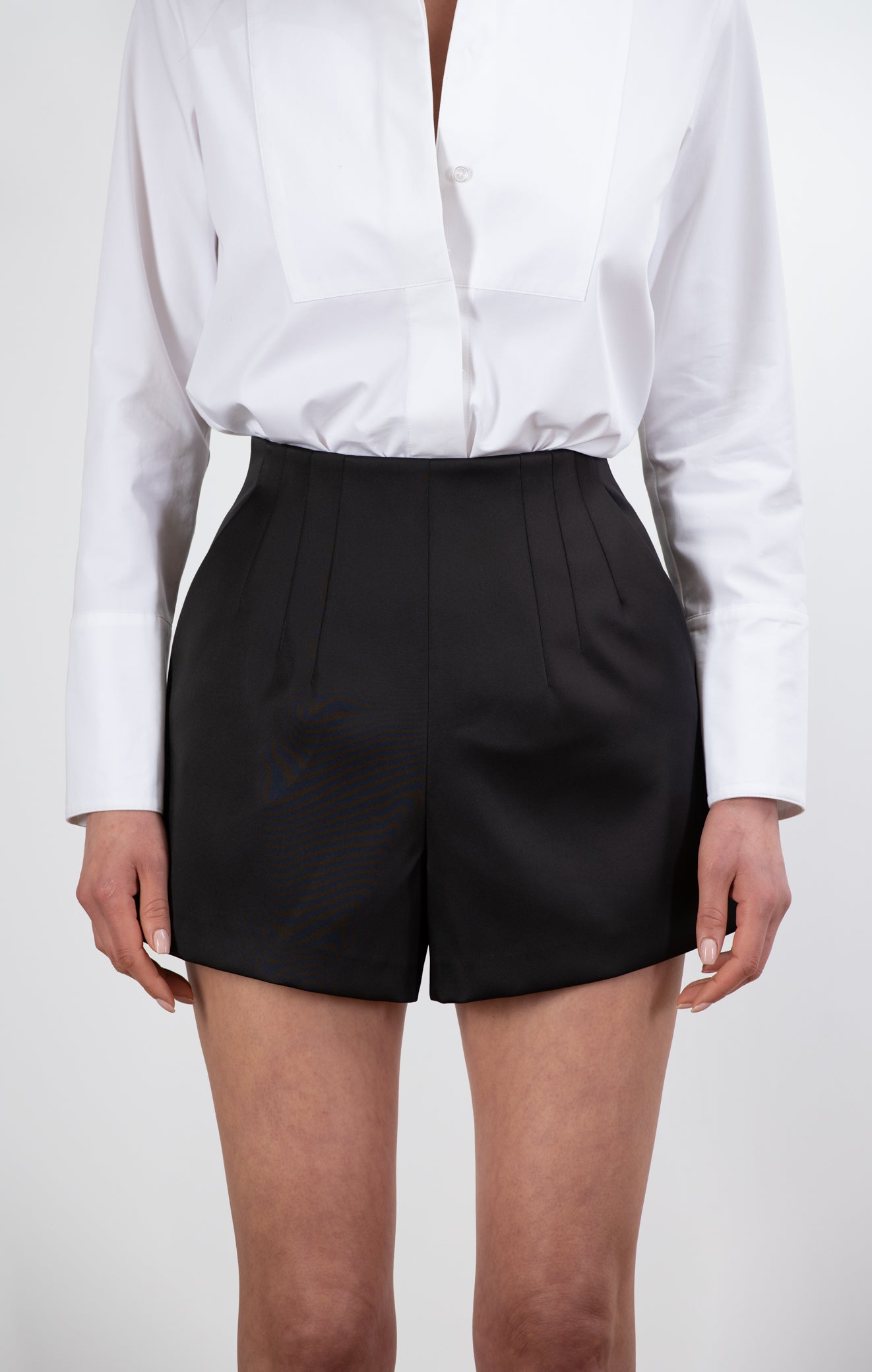 HAILEY Satin Short